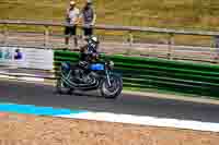 Vintage-motorcycle-club;eventdigitalimages;mallory-park;mallory-park-trackday-photographs;no-limits-trackdays;peter-wileman-photography;trackday-digital-images;trackday-photos;vmcc-festival-1000-bikes-photographs